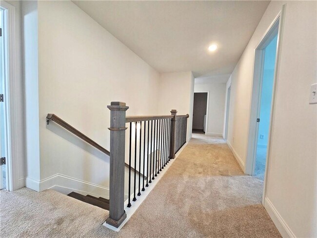 Building Photo - 7372 Rocklin Ln