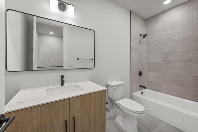 Building Photo - 630 Central Pkwy