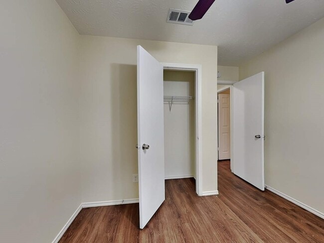 Building Photo - 3902 Mattingham Dr