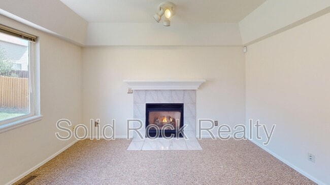 Building Photo - 2635 Leoti Dr