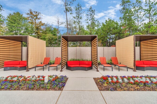 Building Photo - 14455 Cedar Ledge Ln