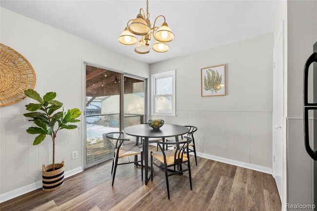 Building Photo - 29061 Balmoral St