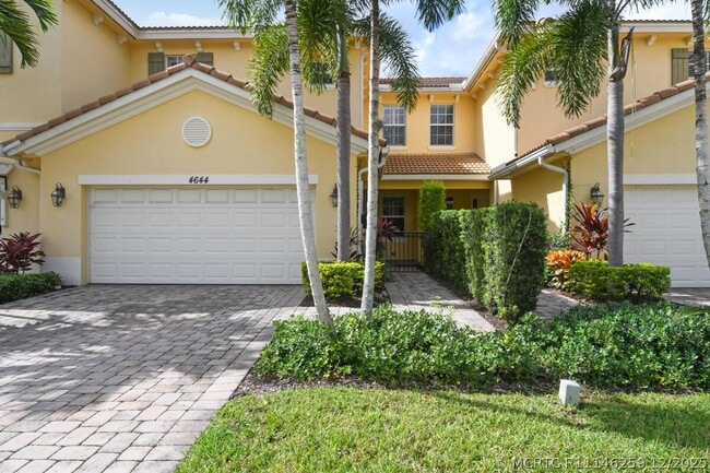 Building Photo - 4644 Cadiz Cir