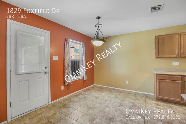 Building Photo - 1829 Foxfield Way