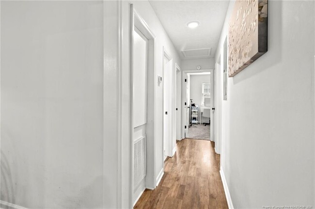 Building Photo - 5861 Columbine Rd