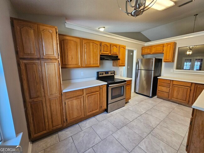 Building Photo - 189 E Lakemont Dr