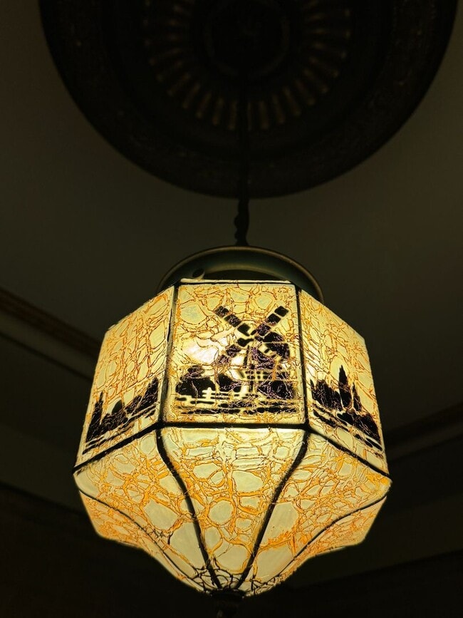 Building Photo - WONDERFUL HISTORIC 5 BED 3 BATH PROPERTY WITH CARRIAGE HOUSE