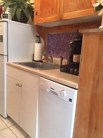 Building Photo - 66 Queensberry St