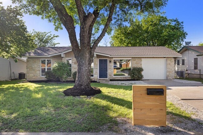 Building Photo - 6910 Rufus Dr