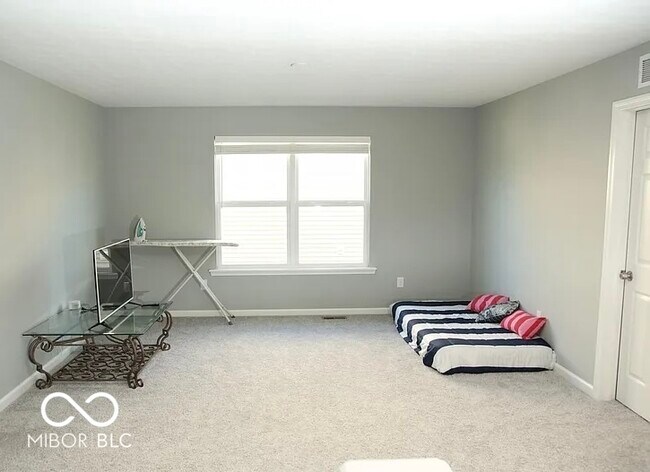 Building Photo - 1125 Barberry Dr