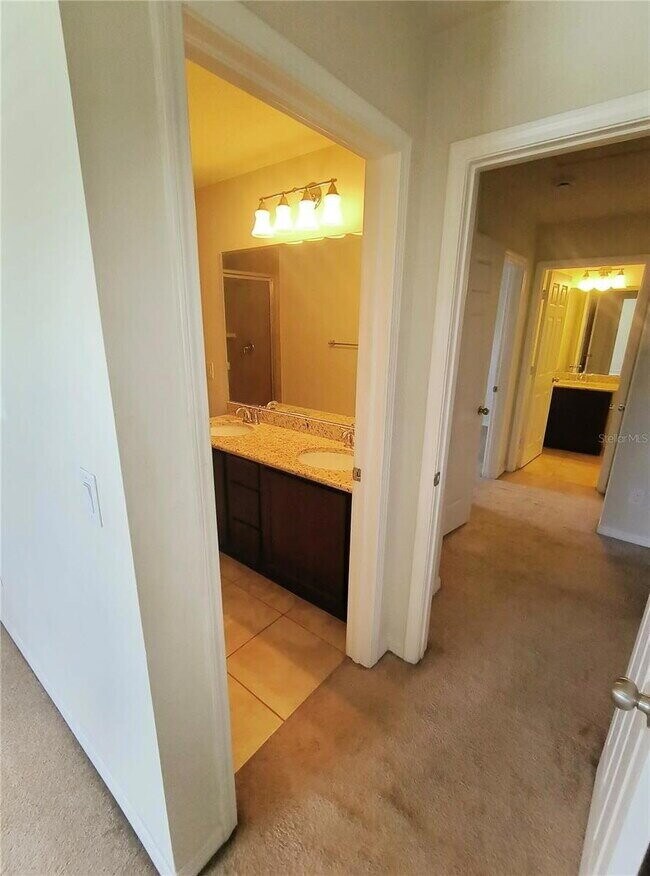 Building Photo - 4754 Chatterton Way