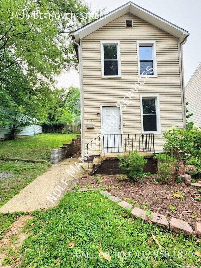 Building Photo - 3434 Bethoven St