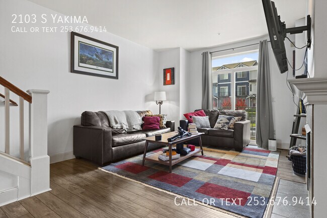 Building Photo - 2103 S Yakima-