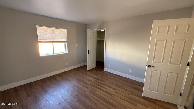 Building Photo - 8500 E Indian School Rd