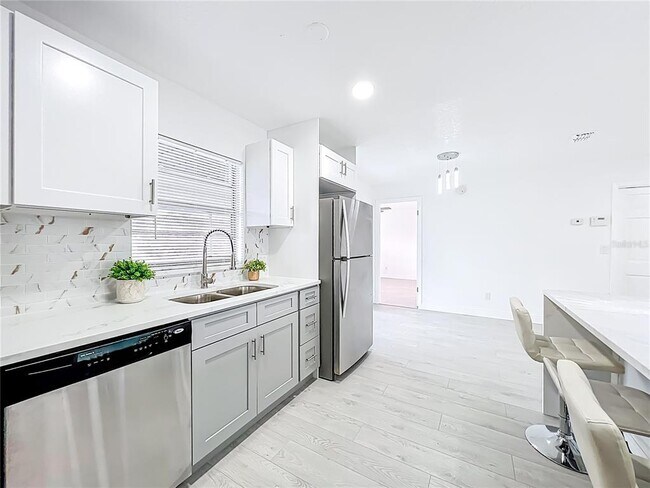 Building Photo - 7609 Winter Shade Dr