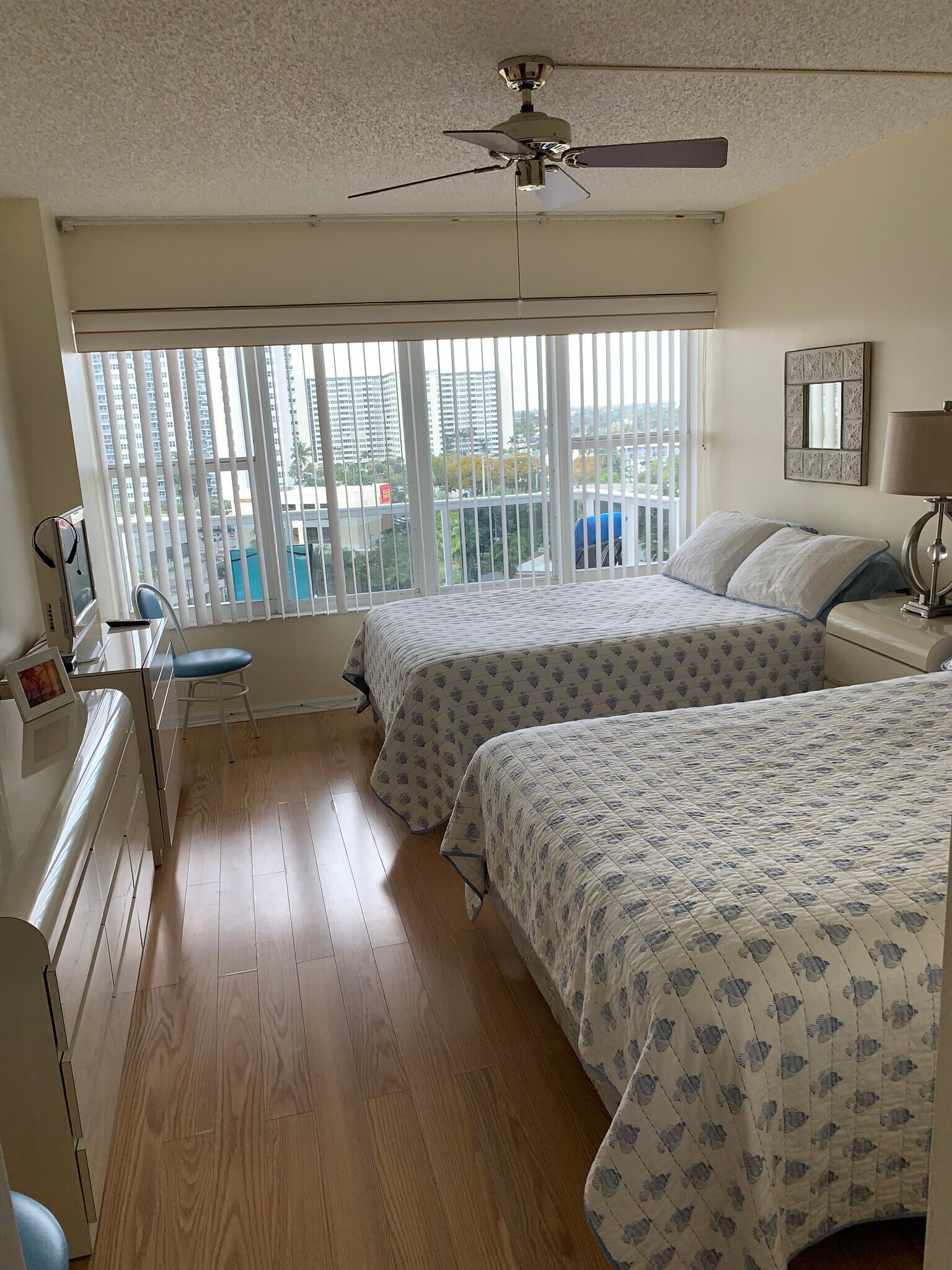 @ double beds - 3700 Galt Ocean Dr