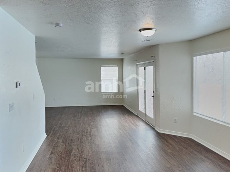 Building Photo - 1934 S 725 E