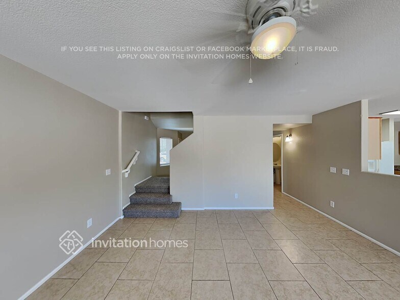 Building Photo - 166 W Brangus Way