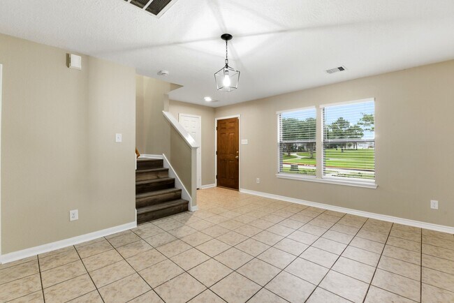 Building Photo - 1230 Grassy View Dr
