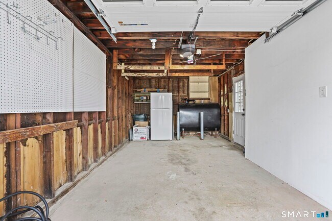 Building Photo - 21 Eunice Ave