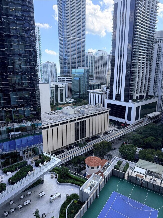 Building Photo - 801 S Miami Ave