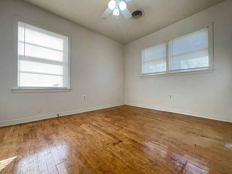 Building Photo - 4308 Guthrie Cir