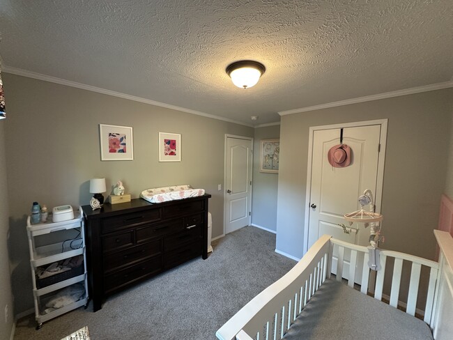 Building Photo - 456 Beede Hill Rd