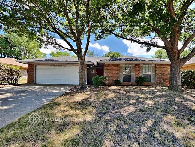 Building Photo - 2512 Bayberry Ln