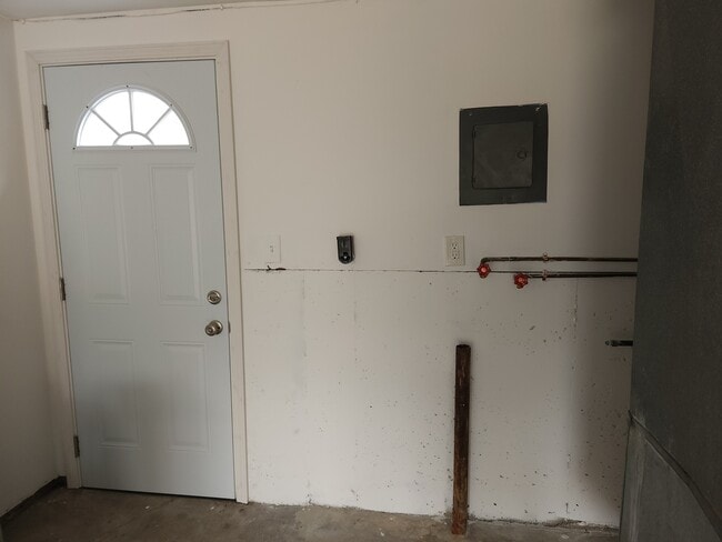 Building Photo - 11228 E 25th St S