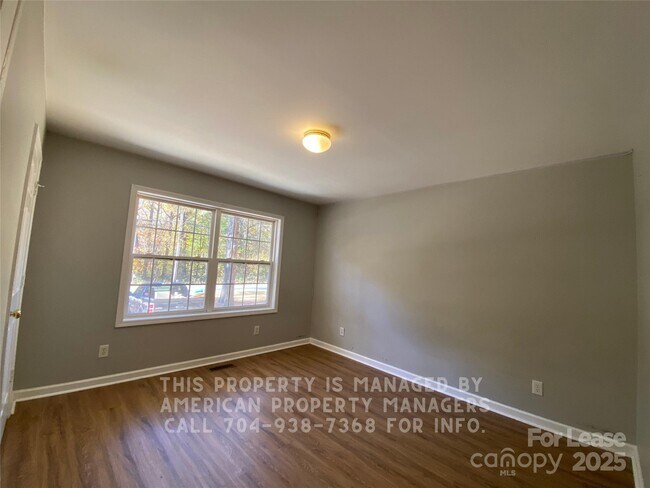 Building Photo - 5620 Charlie Walker Rd