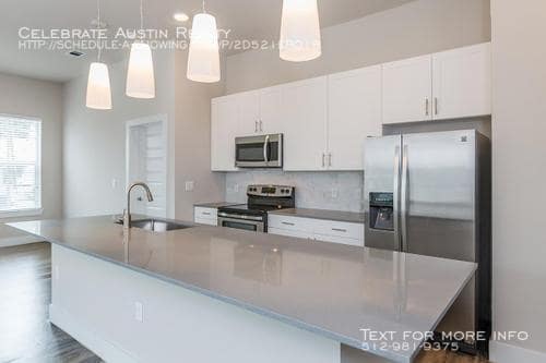 Building Photo - Lenox Boardwalk