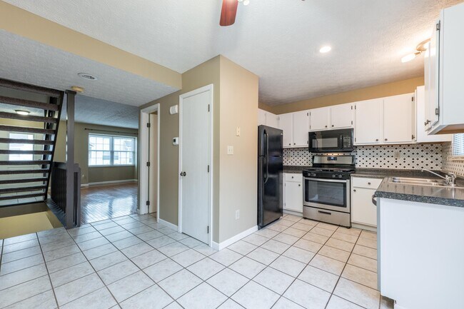 Building Photo - 867 Sheldrake Ct