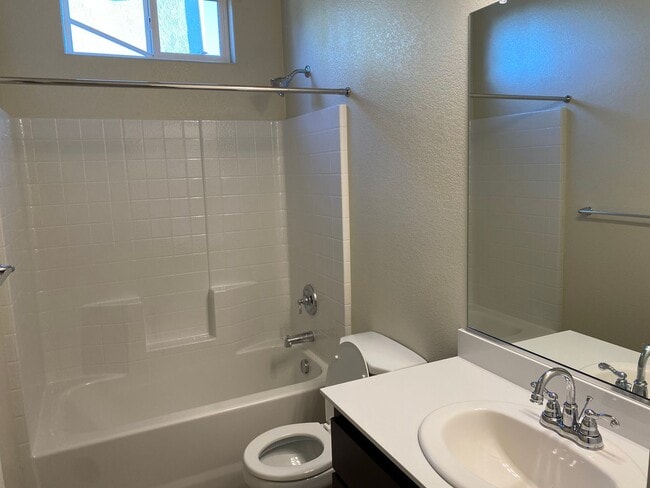 Building Photo - NEWER 3 Bedroom 2 Bath Home For Rent in Gated Community