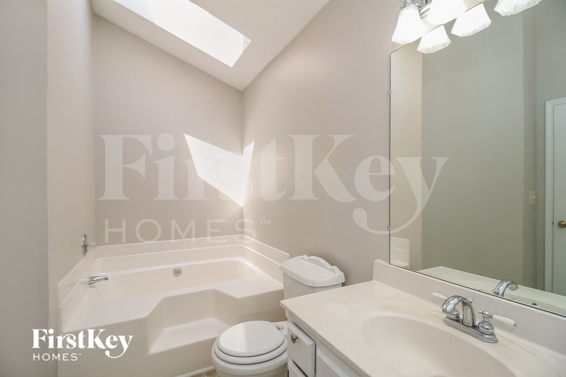 Building Photo - 7089 Avenbury Cir