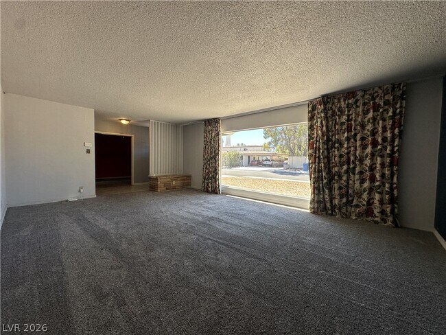 Building Photo - 1503 5th Pl