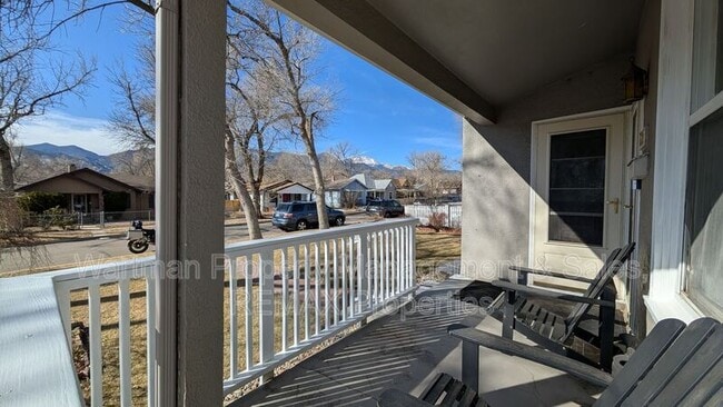 Building Photo - 2102 W Kiowa St