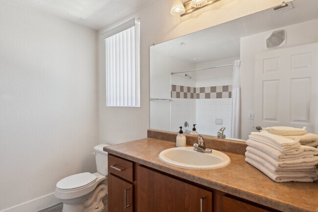 Building Photo - 6610 N 93rd Ave