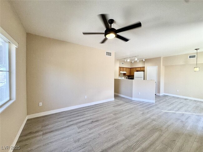 Building Photo - 9303 Gilcrease Ave