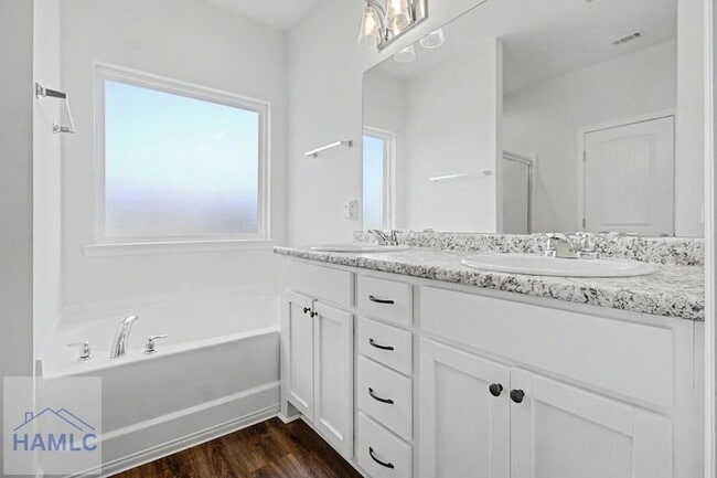Building Photo - 364 Abode Ave