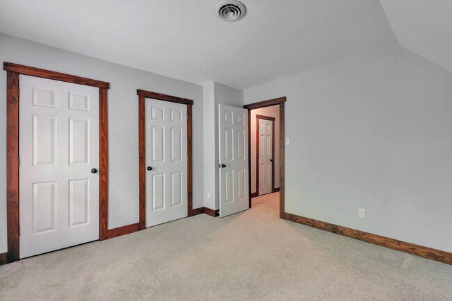 Building Photo - 3 Bedroom Cape in Brandermill!