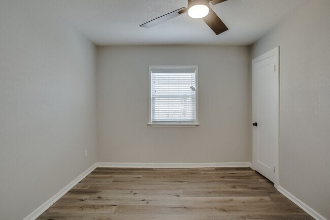 Building Photo - Pre Leasing for Fall 2026! 3/2 in Tech Terrace