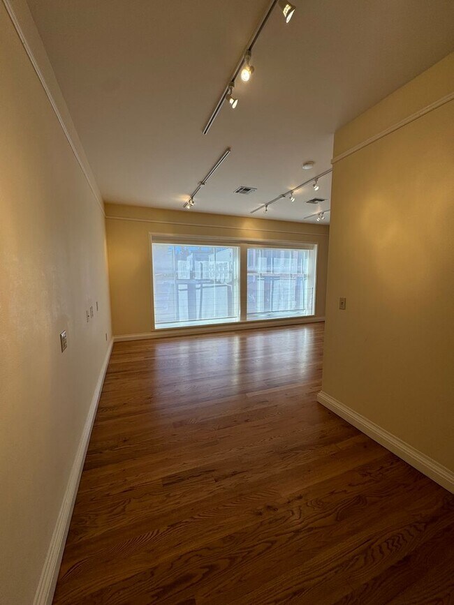 Building Photo - Live where you work! Mixed commercial use with amazing Rustic Remodeled living quarters!