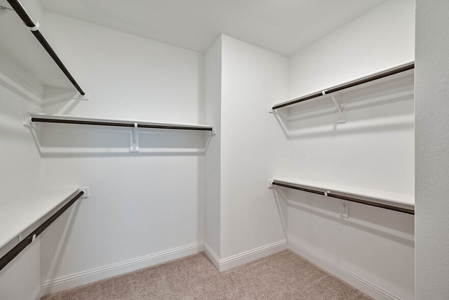 Building Photo - 4252 Mingo Dr