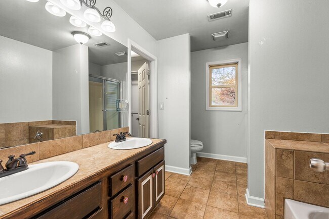 Building Photo - Charming Midtown Little Rock Home on Corner Lot – 3BR/2BA + Garage