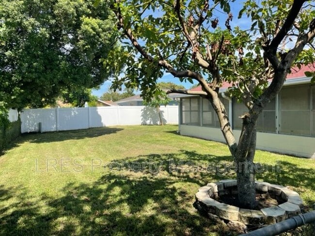 Building Photo - 7116 Nathan Ct