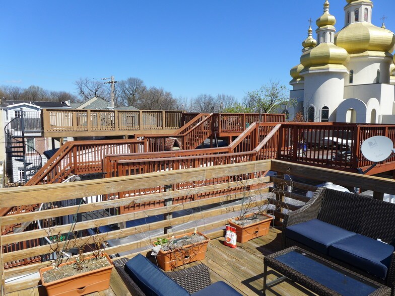 Building Photo - 512 S Montford Ave