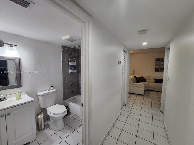 Building Photo - 13850 SW 62nd St