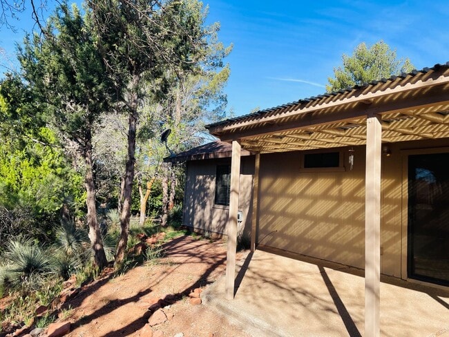 Building Photo - 30 Quartz Dr