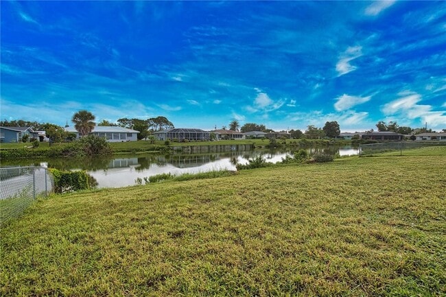 Building Photo - 1325 Cambridge Dr