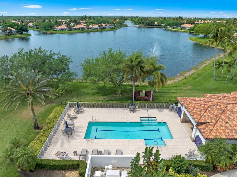 Building Photo - 4748 San Carlo Ct